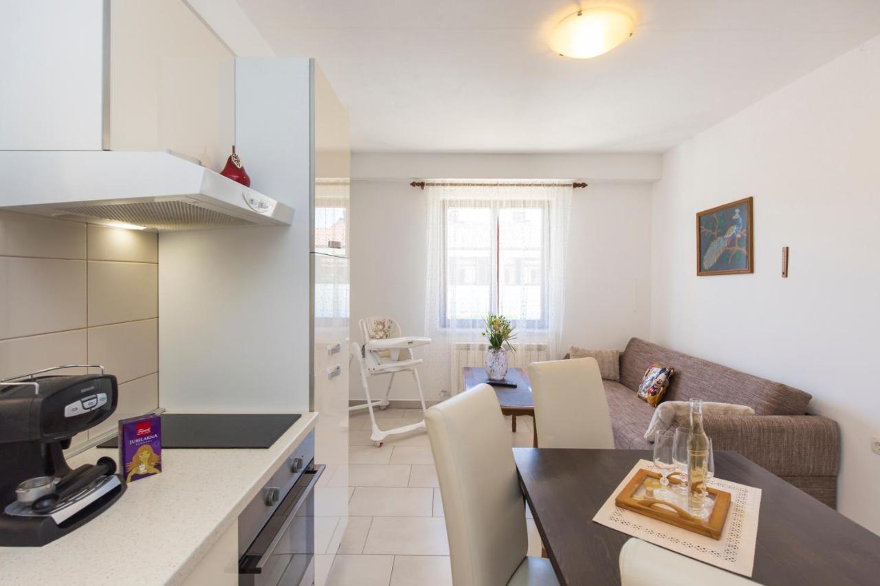 Apartmani Xenia & Desiderio 부젯 외부 사진