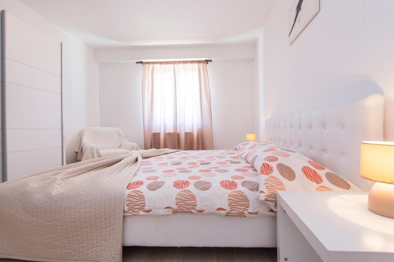 Apartmani Xenia & Desiderio 부젯 외부 사진