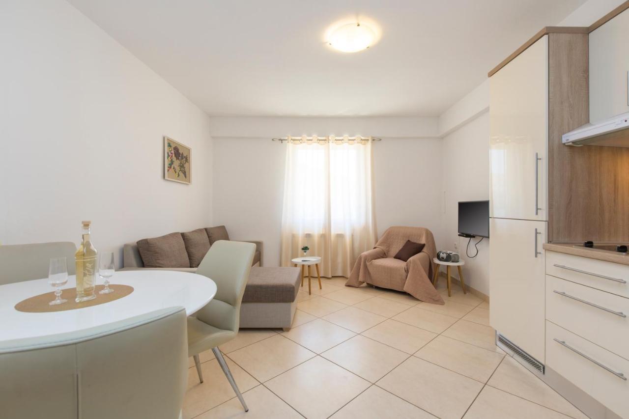 Apartmani Xenia & Desiderio 부젯 외부 사진