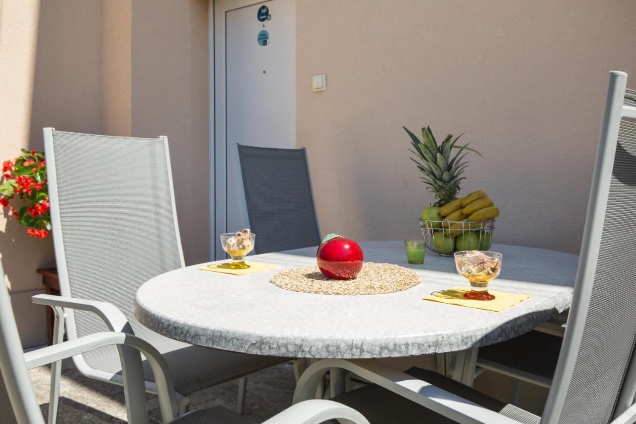 Apartmani Xenia & Desiderio 부젯 외부 사진